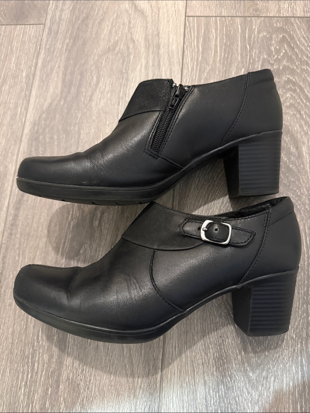 Women's Black Leather Block Heel Ankle Shoes with Side Buckle Size 9M